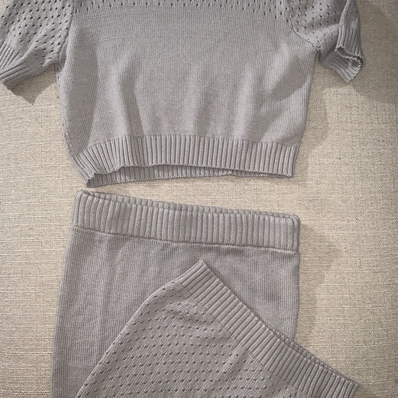 Knitted light grey 2 piece - Picture 4 of 8